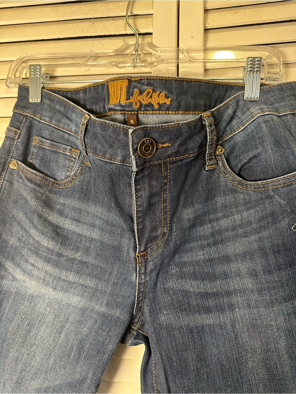 Kut from the Kloth Blue Denim Jeans with Golden Stitching